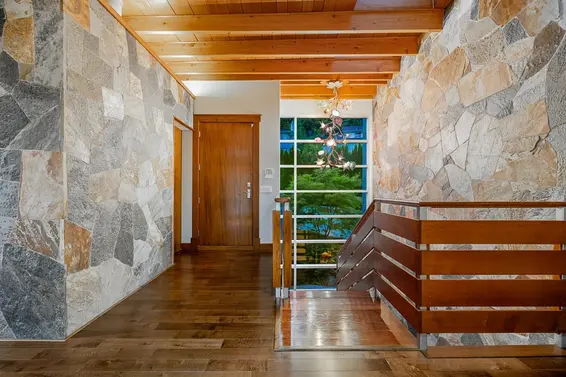 561 Ballantree Road, West Vancouver For Sale - image 8
