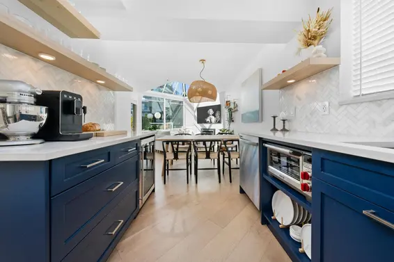 204 565 17th Street, West Vancouver For Sale - image 9