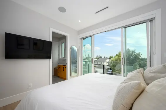3 215 East 21st Street, North Vancouver For Sale - image 20