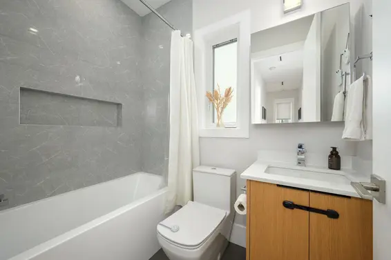3 215 East 21st Street, North Vancouver For Sale - image 24