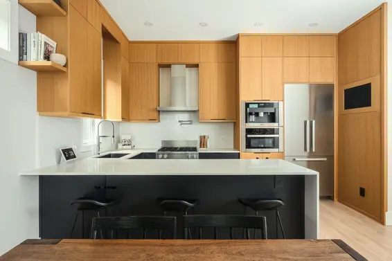 3 215 East 21st Street, North Vancouver For Sale - image 3