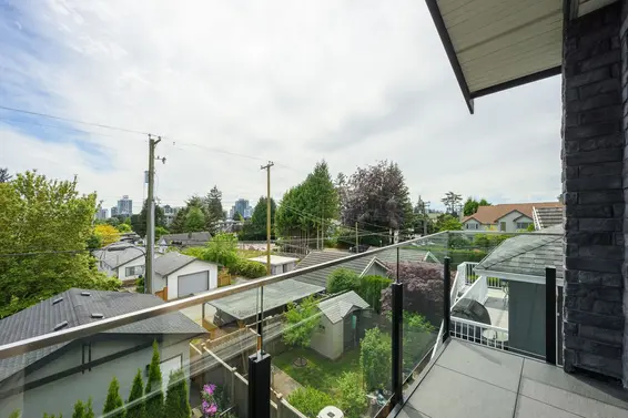3 215 East 21st Street, North Vancouver For Sale - image 32