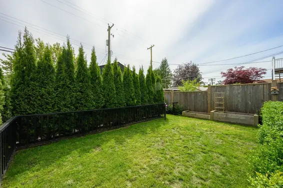 3 215 East 21st Street, North Vancouver For Sale - image 37