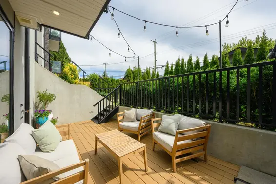 3 215 East 21st Street, North Vancouver For Sale - image 4