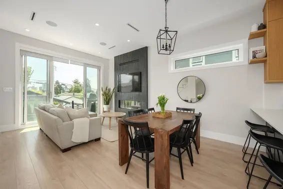 3 215 East 21st Street, North Vancouver For Sale - image 7