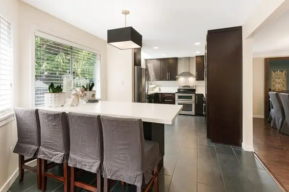 4426 Marine Drive, West Vancouver For Sale - image 12