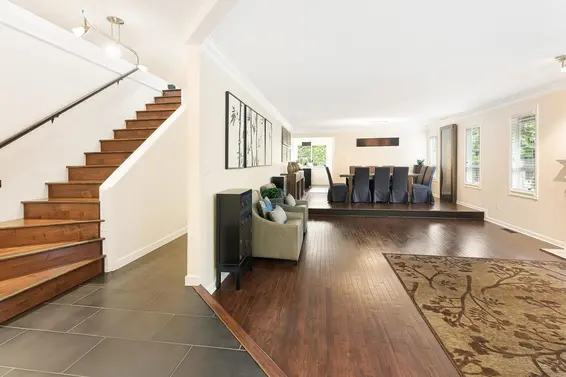 4426 Marine Drive, West Vancouver For Sale - image 5