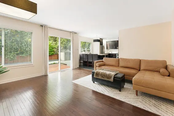 4426 Marine Drive, West Vancouver For Sale - image 8