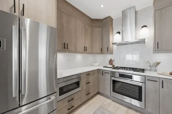 212 East 18th Street, North Vancouver For Sale - image 13