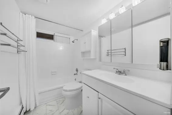 704 555 West 28th Street, North Vancouver For Sale - image 9