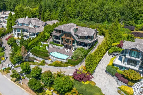 2766 Willoughby Road, West Vancouver For Sale - image 2