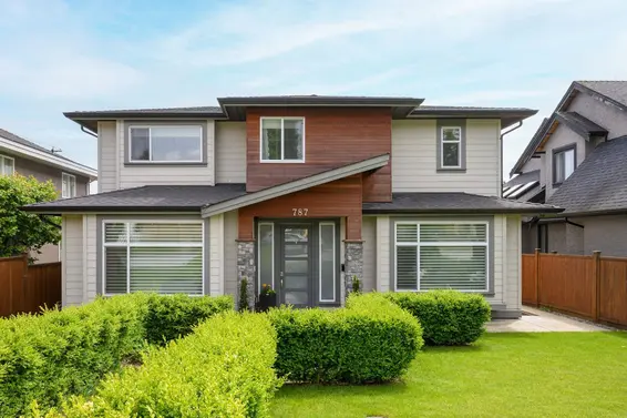 787 East 13th Street, North Vancouver