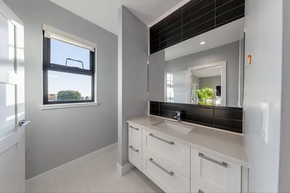 383 Newdale Street, North Vancouver For Sale - image 19