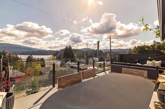 2375 Caledonia Avenue, North Vancouver For Sale - image 17