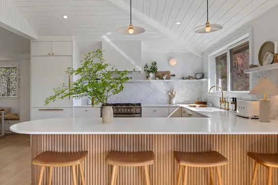 2375 Caledonia Avenue, North Vancouver For Sale - image 5