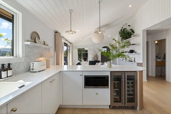 2375 Caledonia Avenue, North Vancouver For Sale - image 8