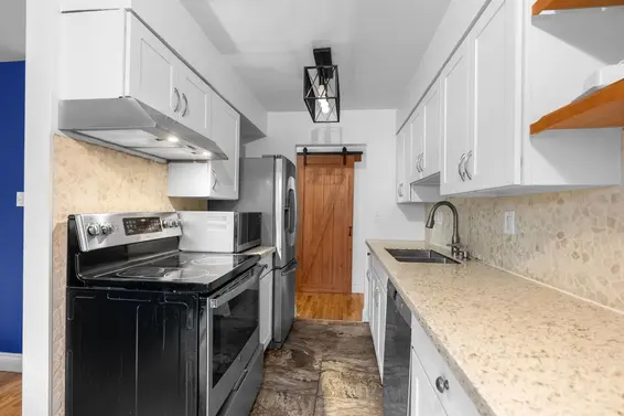 503 555 West 28th Street, North Vancouver For Sale - image 10