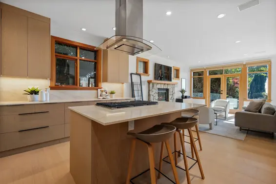 4812 Skyline Drive, North Vancouver For Sale - image 4