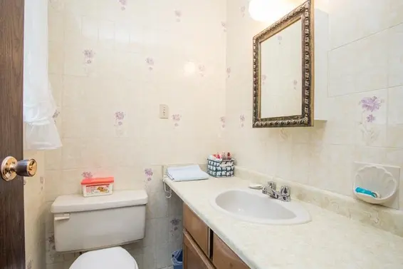 635 East Keith Road, North Vancouver For Sale - image 17