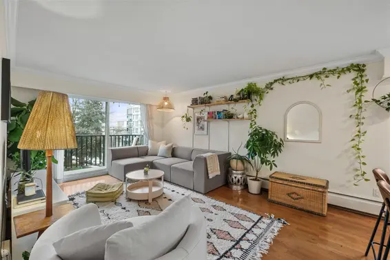 207 270 West 1st Street, North Vancouver For Sale - image 4