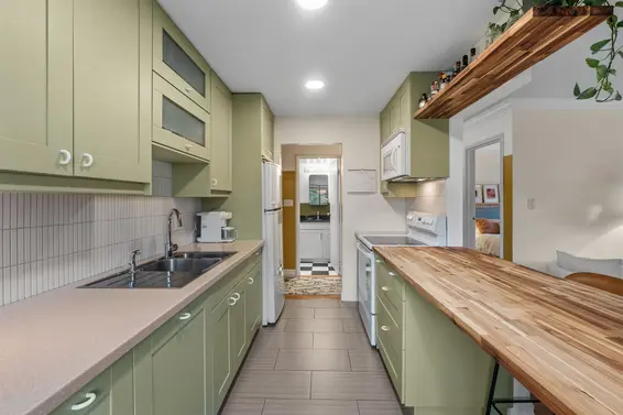 207 270 West 1st Street, North Vancouver For Sale - image 8