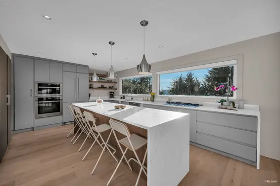 130 Oceanview Place, Lions Bay For Sale - image 13