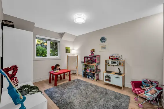 130 Oceanview Place, Lions Bay For Sale - image 16