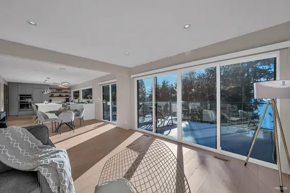 130 Oceanview Place, Lions Bay For Sale - image 7