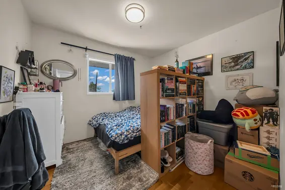 215 West 28th Street, North Vancouver For Sale - image 16
