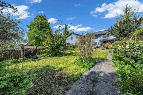 215 West 28th Street, North Vancouver For Sale - image 31