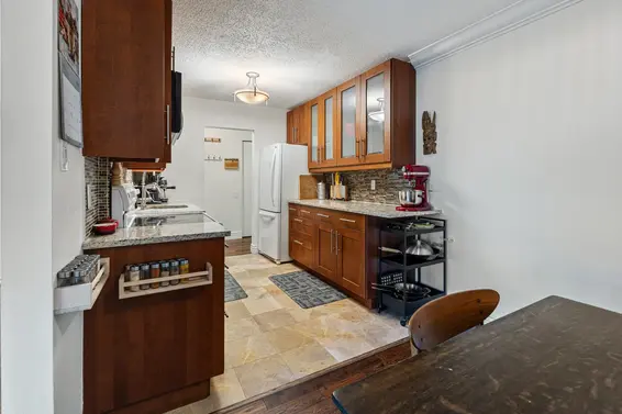 208 150 East 5th Street, North Vancouver For Sale - image 5