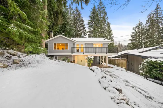 4593 Cliffmont Road, North Vancouver For Sale - image 2