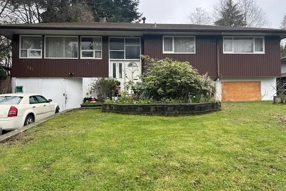 982 Lynn Valley Road, North Vancouver