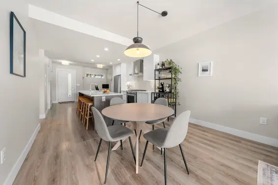302 1496 Charlotte Road, North Vancouver For Sale - image 18