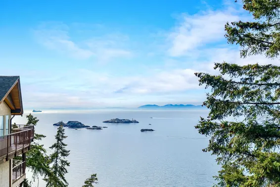 5295 Gulf Place, West Vancouver For Sale - image 4