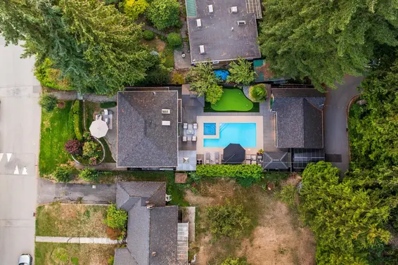 1018 West 19th Street, North Vancouver For Sale - image 3