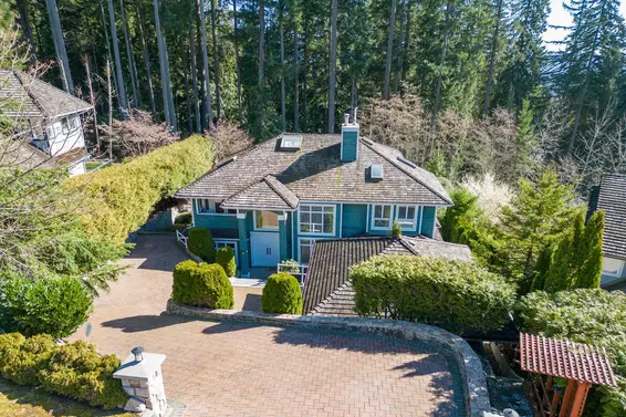 3866 Michener Way, North Vancouver For Sale - image 1