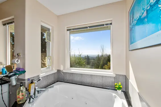 3866 Michener Way, North Vancouver For Sale - image 22