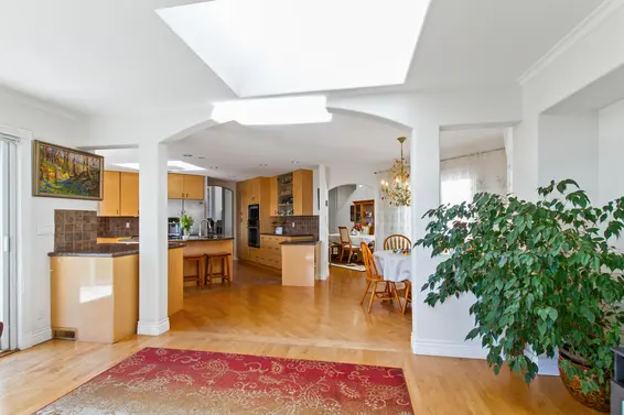 3866 Michener Way, North Vancouver For Sale - image 8