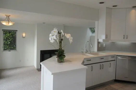 8255 Pasco Road, West Vancouver For Sale - image 13