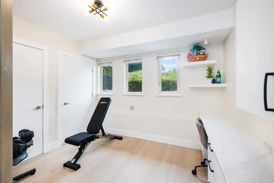 10 897 Premier Street, North Vancouver For Sale - image 15