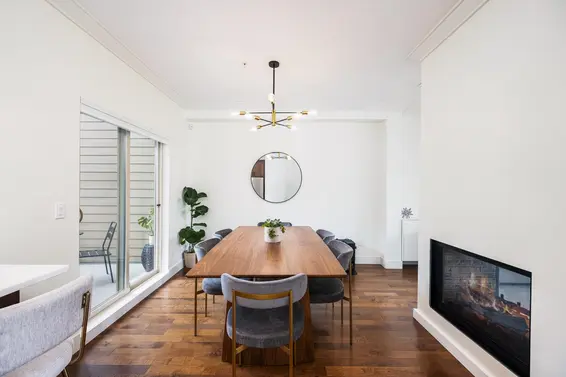 10 897 Premier Street, North Vancouver For Sale - image 2