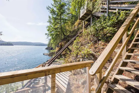 305 Sasamat Lane, North Vancouver For Sale - image 32
