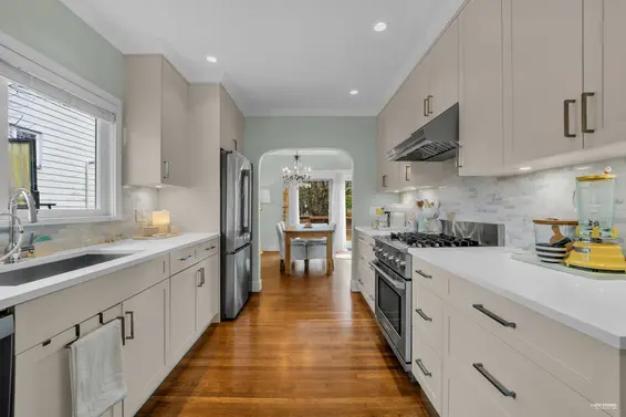 1220 Braeside Street, West Vancouver For Sale - image 12