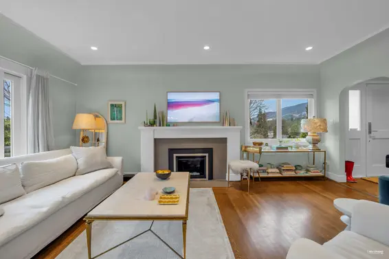 1220 Braeside Street, West Vancouver For Sale - image 4