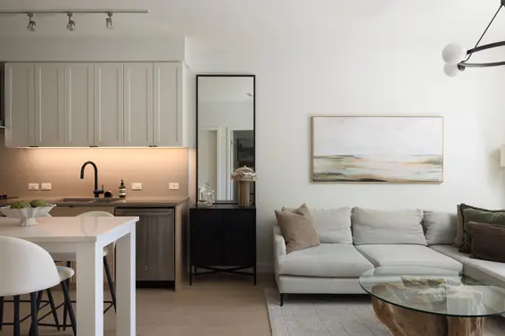106 3205 Mountain Highway, North Vancouver