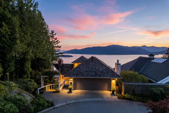5447 Monte Bre Place, West Vancouver