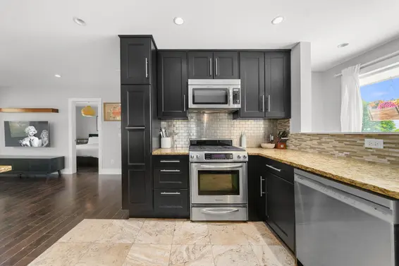 803 Calverhall Street, North Vancouver For Sale - image 11