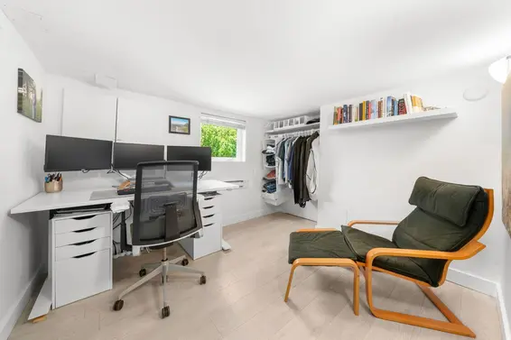 803 Calverhall Street, North Vancouver For Sale - image 15