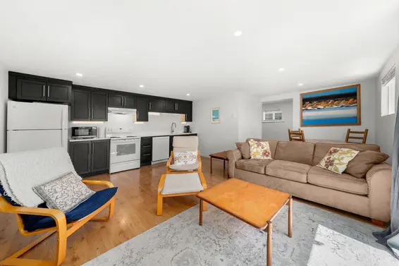 803 Calverhall Street, North Vancouver For Sale - image 20